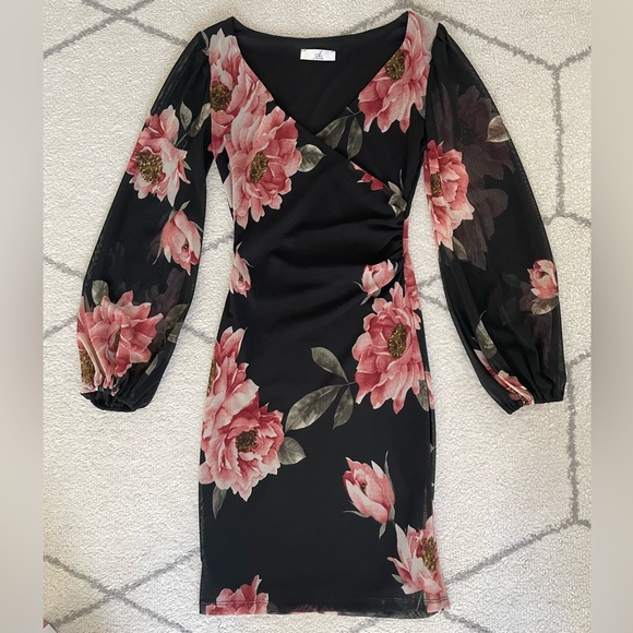 Floral Black Long Sleeve Dress - Picture 1 of 3
